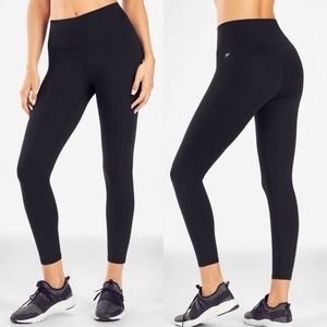 NWOT - Fabletics High Waist Powhold 7/8 Leggings